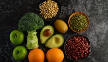 Superfoods 101: Incorporating Nutrient-Rich Superfoods into Your Diet